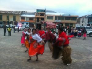 993675_645775165433162_851435128_n